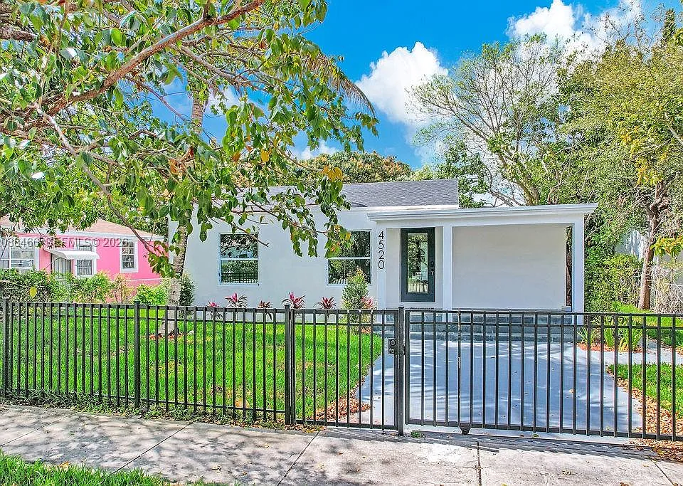 4520 NW 3rd Ave
