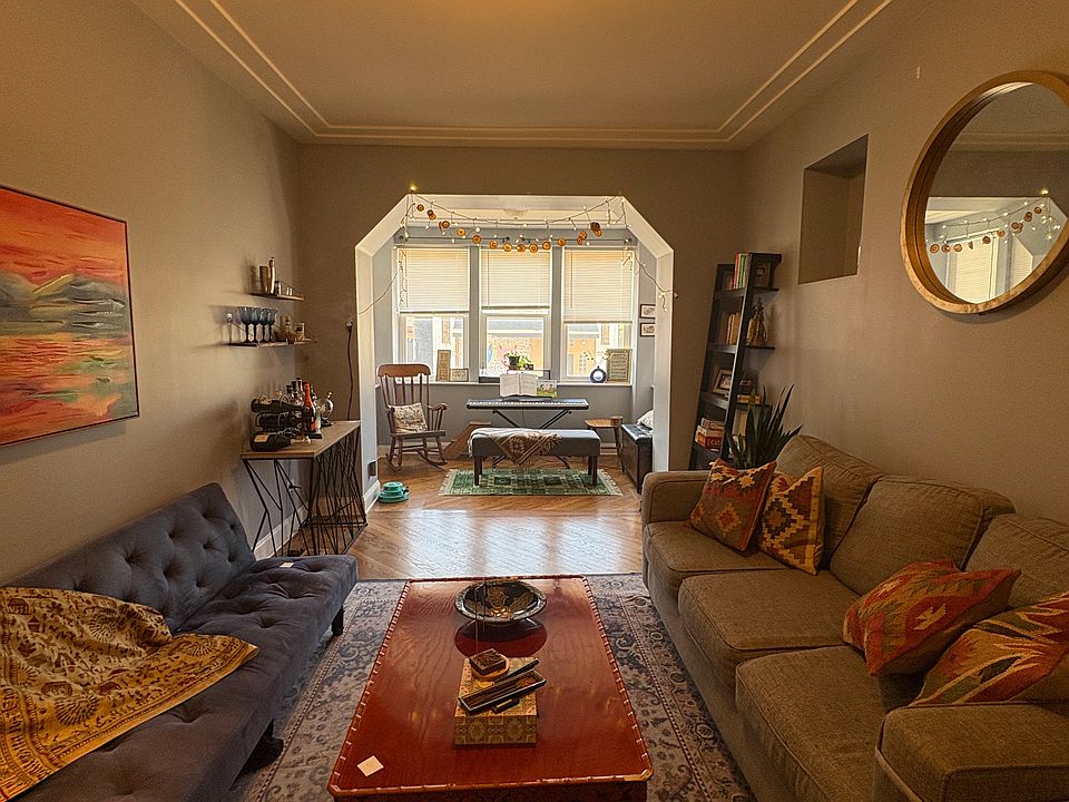 1st image of 3021 W Diversey Ave #1