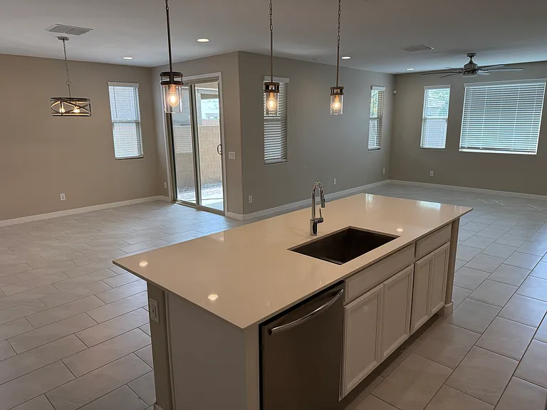 12329 W Wagon Wheel Dr — Photo 8