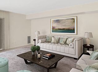 The Commons of McLean, McLean, VA 22102