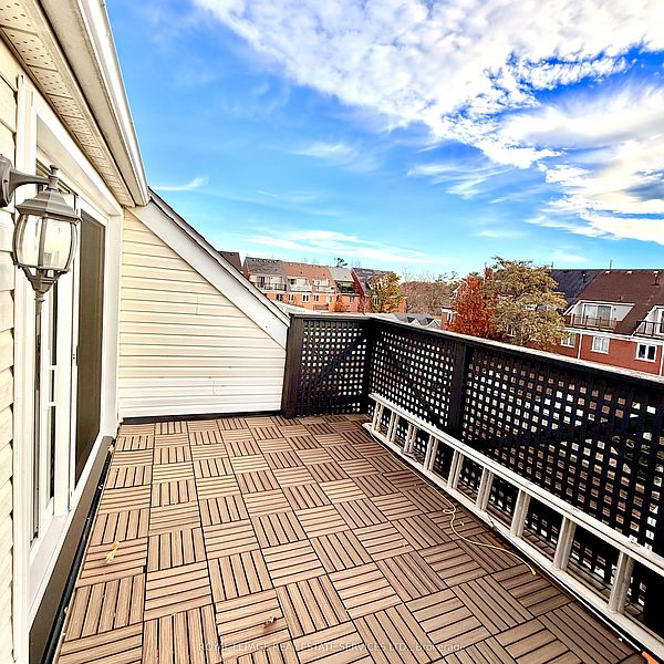 Oakville Townhouse for rent - 4 Bedrooms — photo 14