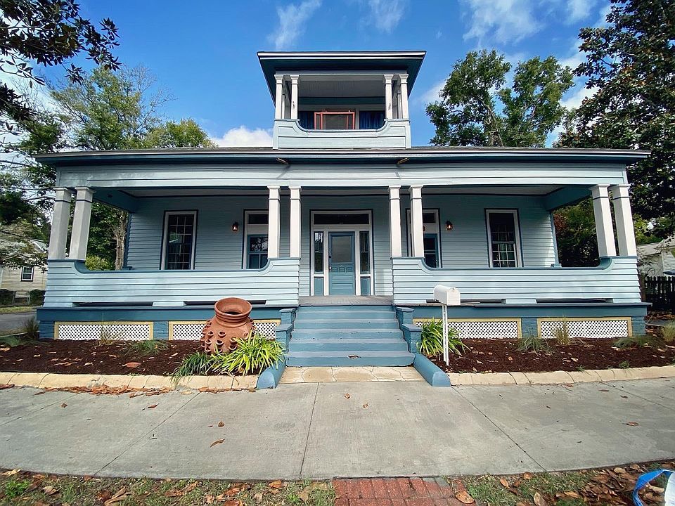 Front exterior of the property (your entrance is in the back)