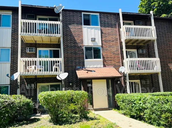 2246 W Nichols Rd #A, Arlington Heights, IL 60004