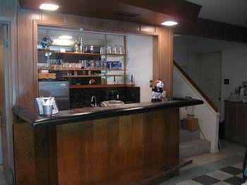 4th image of 4044 Kenway Ave