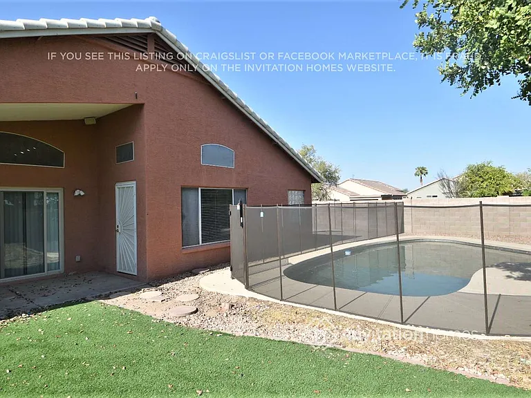 10886 W Loma Ln — Photo 17
