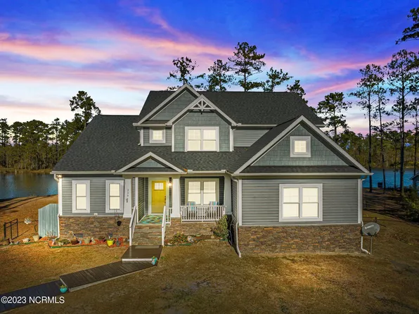 239 Pitch Kettle Court, Belhaven, NC 27810