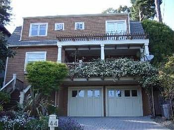2nd image of 44 Bayview Ave