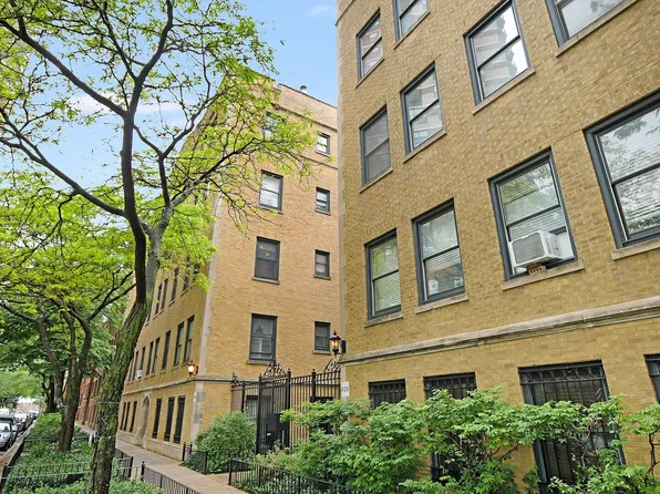 630 W Waveland Ave APT 4A, Chicago, IL 60613