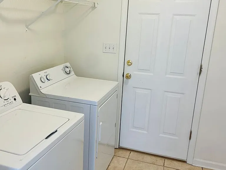 2031 Sunny Dale Dr — Photo 31