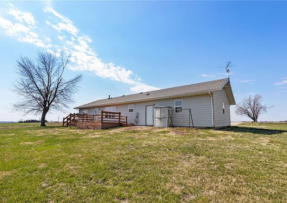 1298 E 250th Rd, Berryton, KS 66409 Zillow