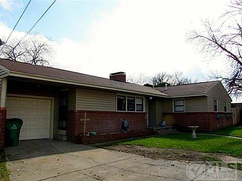3rd image of 872 W McNeill St