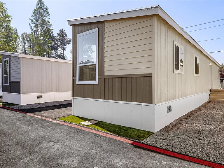 Unit could vary slightly with appliances and colors. Some pictures are virtually staged.