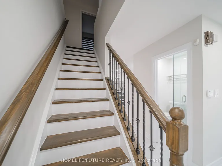 8 Coltman Cres — Photo 16