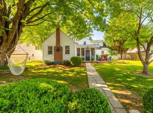 1060 Lyndhurst Rd, Waynesboro, VA 22980