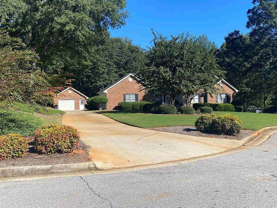 1st image of 225 Chardonnay Oaks Dr