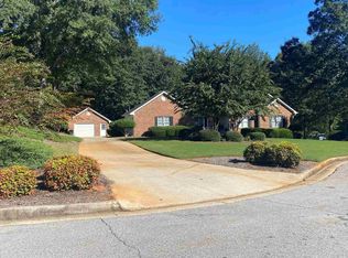 225 Chardonnay Oaks Dr, McDonough, GA