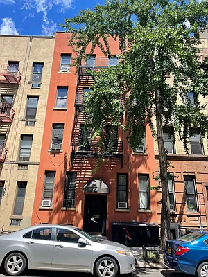 Sold by HomeLister Inc | media 6