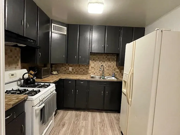 1604 Yale Ave — Photo 12