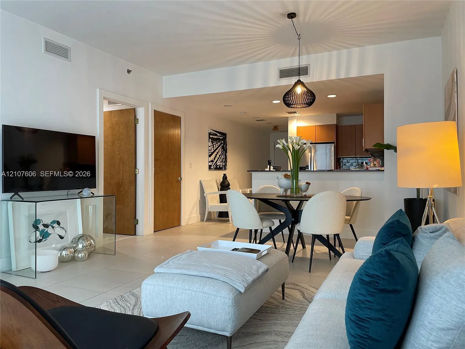 1060 Brickell Condo — Photo 3