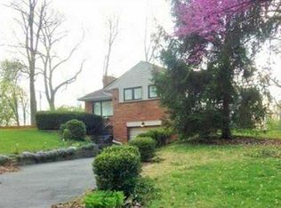 2637 Longwood Dr, Dayton, OH 45431