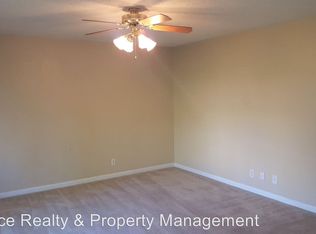 1479 McKinley Ct, Clarksville, TN