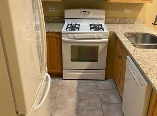 2728 W Lunt Ave APT 1S, Chicago, IL 60645