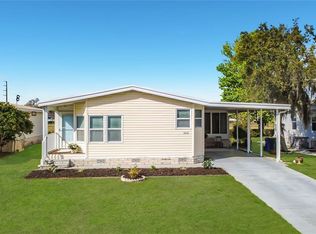 3016 Manatee Rd, Tavares, FL 32778