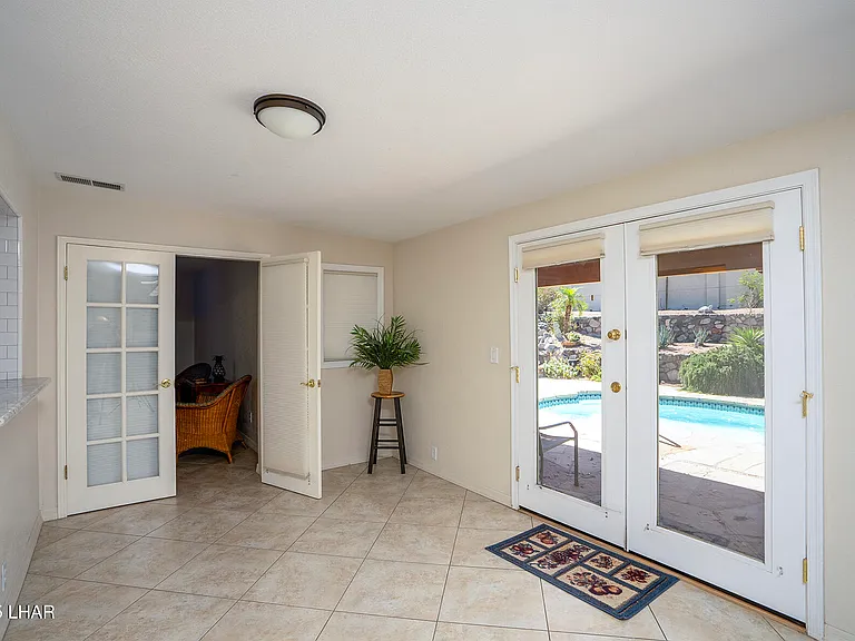 2906 Daytona Ave — Photo 28