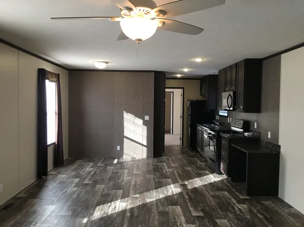 1439 Burnham Dr, Mishawaka, IN 46544
