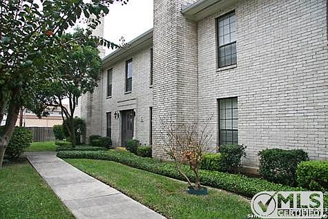 3rd image of 2611 Eisenhauer Rd APT 1402