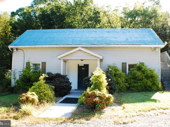 10358 Stonewall Jackson Hwy, Front Royal, VA 22630