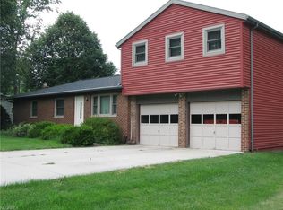 227 Ferguson Dr, Tallmadge, OH