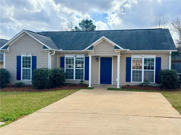 2117 Winding Oak Dr, Opelika, AL 36804