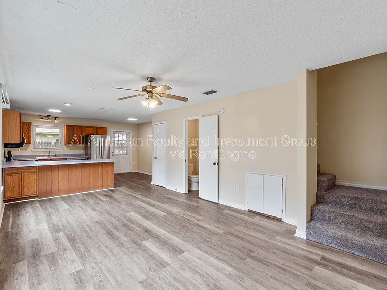 104 Hydac Rd #B — Photo 3