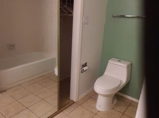 1875 Camino Lumbre, Santa Fe, NM 87505