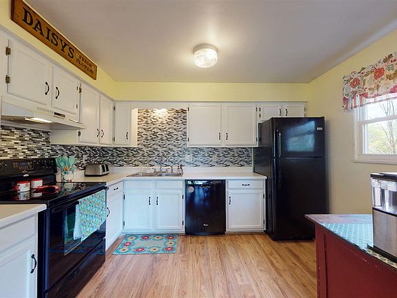 3rd image of 3513 W Bonnaire Ct