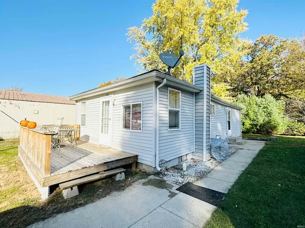 7350/7360 Elm Dr, Walkerton, IN 46574