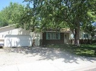 814 22nd St NE, Owatonna, MN 55060