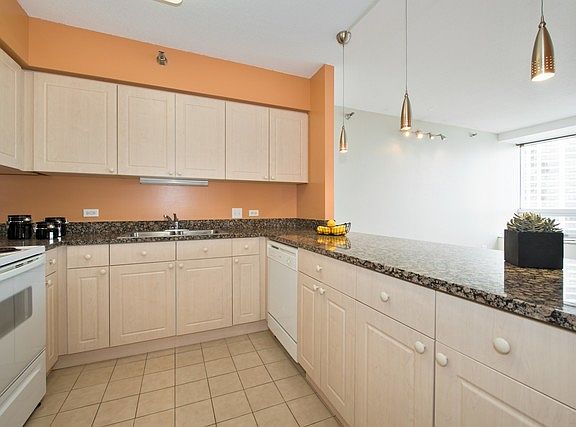 4th image of 512 N McClurg Ct APT 3003