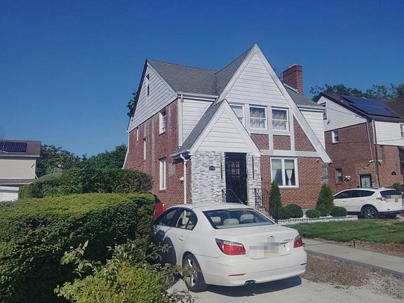 3rd image of 199 William St