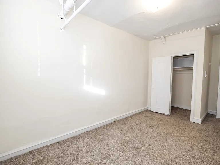 Santa Rosa Apartments — Photo 17