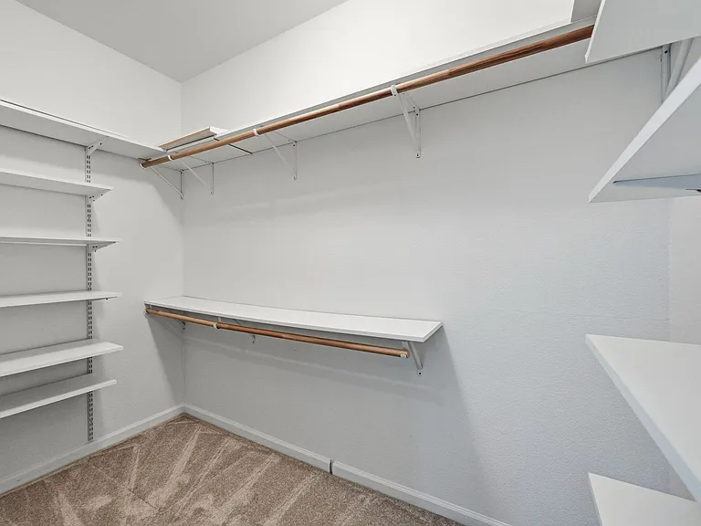 1439 Gordon Dr — Photo 29