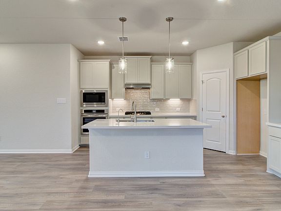 Pendant Lighting, Center Island, Vent Hood, Under Cabinet Lighting