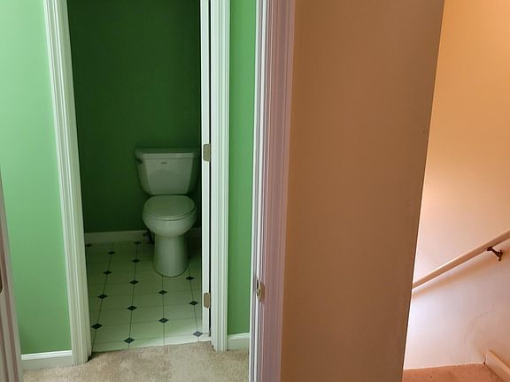 5th image of 459 Oakmont Dr
