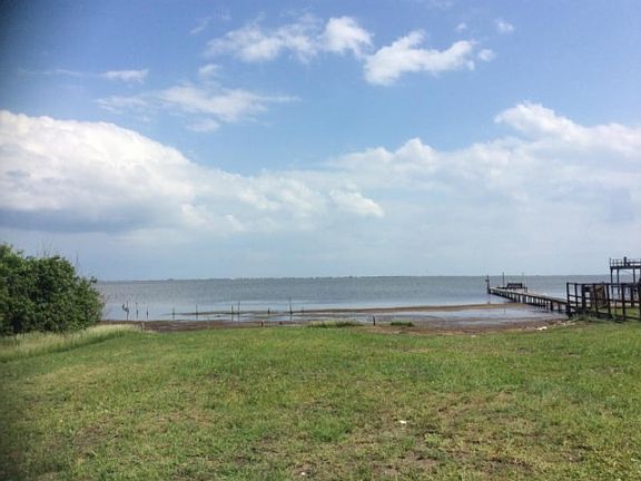 3rd image of 3533 Shore Dr