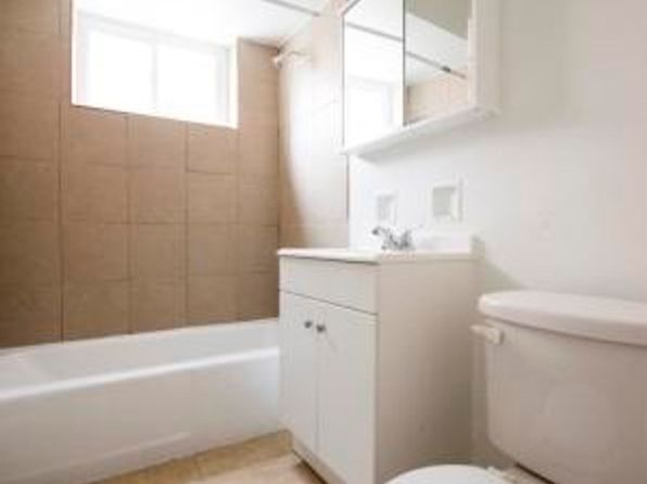 2062 W 135th Pl #1N