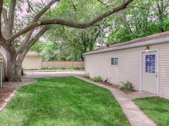 1719 8th Avenue S St. Cloud-21-web