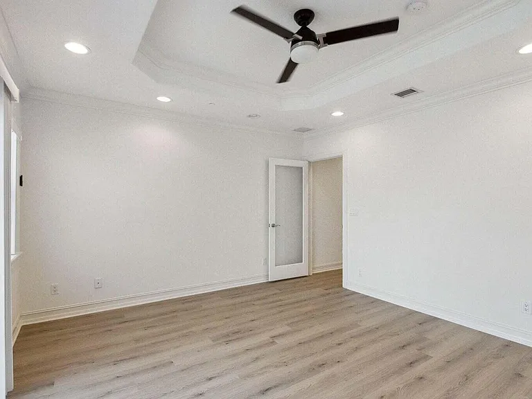 3863 NE 22nd Way — Photo 30