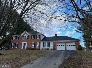 10190 Maxine St, Ellicott City, MD 21042