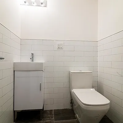 Rented by Nooklyn NYC LLC | media 24